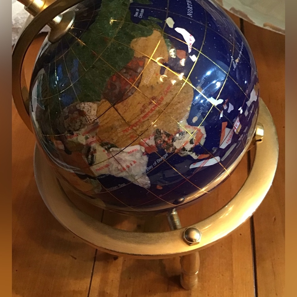 Beautiful Stone Global Multiple colors for each continent.